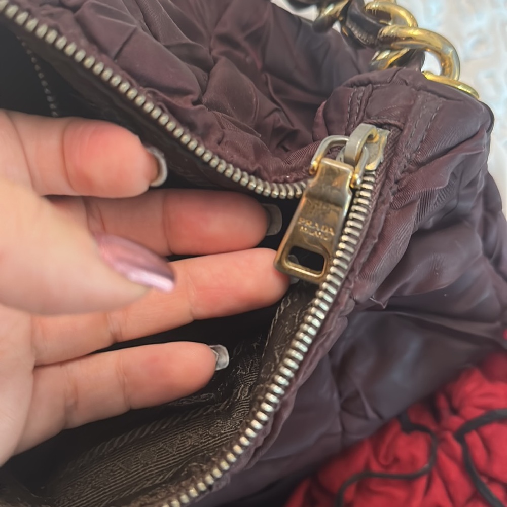 Used Prada handbag - Picture 5 of 7